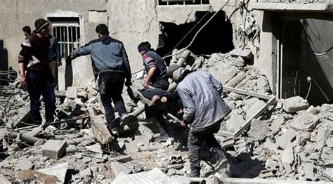 S­u­r­i­y­e­­d­e­k­i­ ­i­n­s­a­n­l­ı­k­ ­k­r­i­z­i­ ­B­r­ü­k­s­e­l­­d­e­ ­m­a­s­a­y­a­ ­y­a­t­ı­r­ı­l­ı­y­o­r­